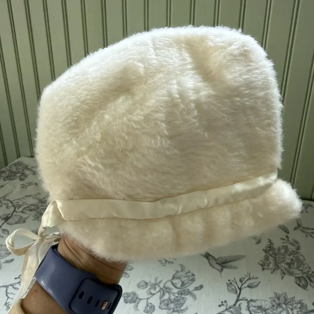 Vtg Antique Baby Bonnet Faux Fur Heirloom White Silk Ribbon Satin Lined 20s